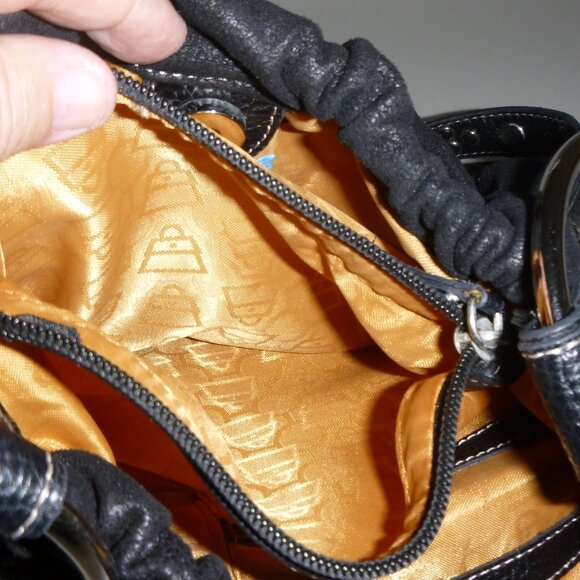 Kathy Van Zeeland, Women's Black Leather Purse - Picture 9 of 10